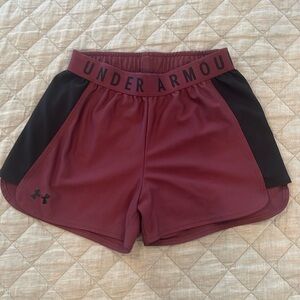 Under Armour althletic shorts in burgundy size xs